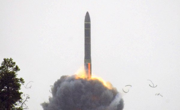 В результате "сбоя", Россиийская ядерная ракета РС-24 ЯРС улетела в сторону США