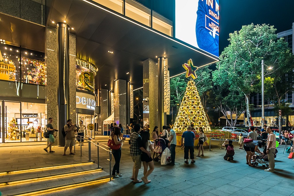 OchardRoad15 Ochard Road: Как выглядит самая известная улица Сингапура перед Рождеством и Новым годом
