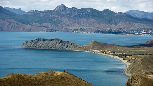 Мыс Хамелеон и поселок Коктебель в Крыму