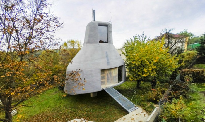 House in the Orchard - дом в окрестностях Праги.