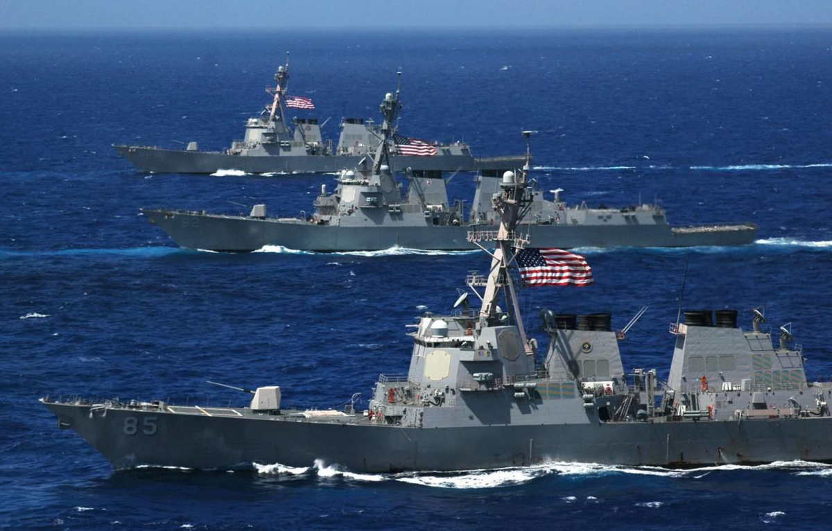Россия требует от Военно-морских сил США покинуть пределы Черного моря