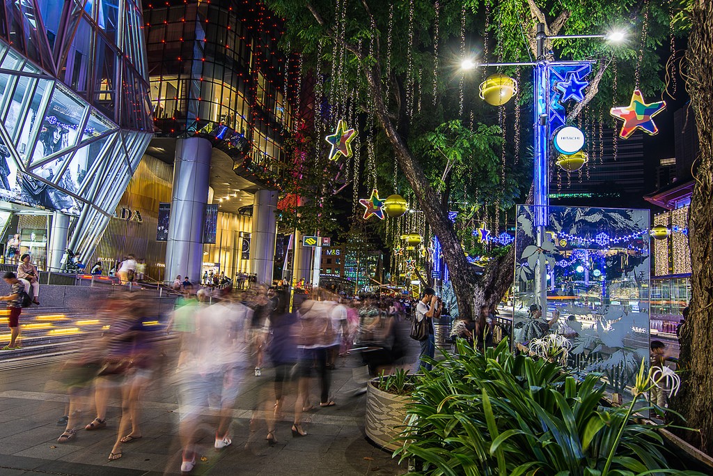OchardRoad04 Ochard Road: Как выглядит самая известная улица Сингапура перед Рождеством и Новым годом