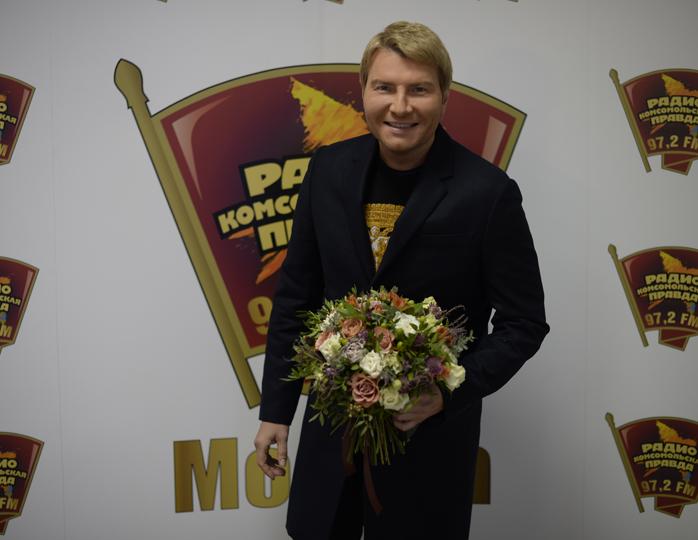 Cколько «стоит» работящий, богатый, холостой – «золотой голос» России Николай Басков Cколько «стоит» работящий, богатый, холостой – «золотой голос» России Николай Басков