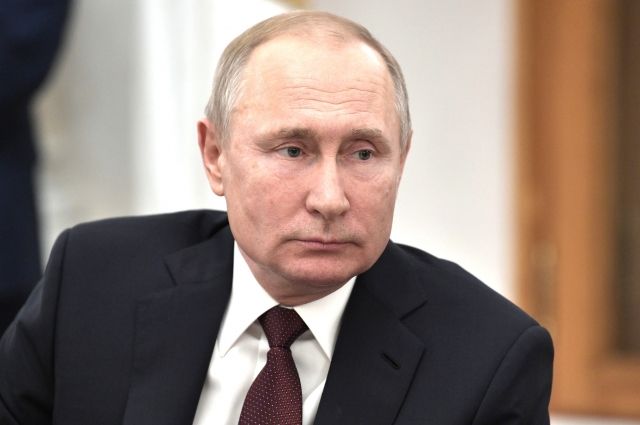 Путин поручил увеличить группировку для тушения пожаров в Забайкалье