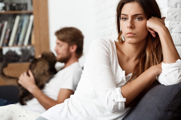 5 дополнительных признаков того, что у вас нет мужа, хотя вы и замужем