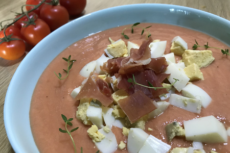 Фото к рецепту: Сальморехо - холодный томатный суп