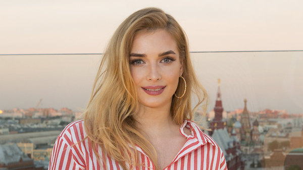Татьяна Котова улетела на свидание на воздушном шаре