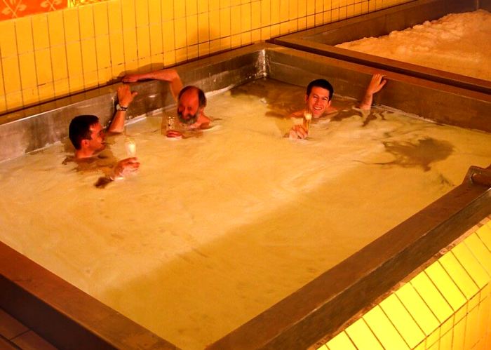 Один из самых оригинальных бассейнов, которые только можно найти. /Фото: travellan.ru Один из самых оригинальных бассейнов, которые только можно найти. /Фото: travellan.ru