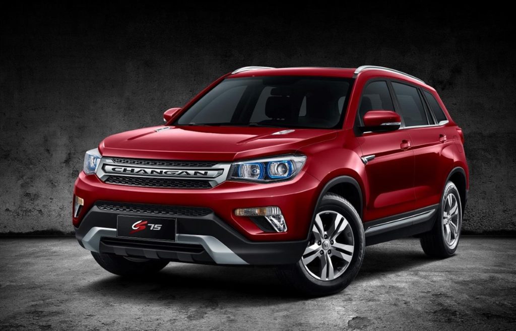 Changan CS75 вернулся в Россию с выгодным двигателем Changan CS75 вернулся в Россию с выгодным двигателем