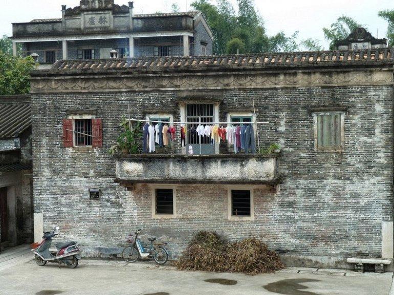 8 фото китайских крепостей, которые похожи на свечки