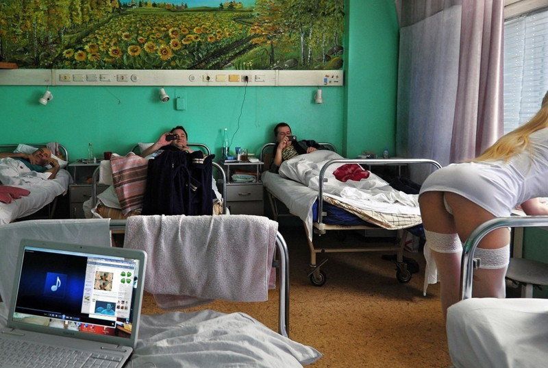 Пишите завещания, в больницах все больше молодых специалистов Пишите завещания, в больницах все больше молодых специалистов больница, прикол, россия, смешно, фото