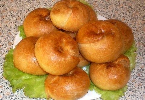 Бабушкины слоистые пирожки Бабушкины слоистые пирожки