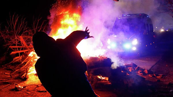 «Мыкола, бери вилы и покрышки»: на Украине грядет новый «Майдан»? «Мыкола, бери вилы и покрышки»: на Украине грядет новый «Майдан»? украина, коронавирус, майдан