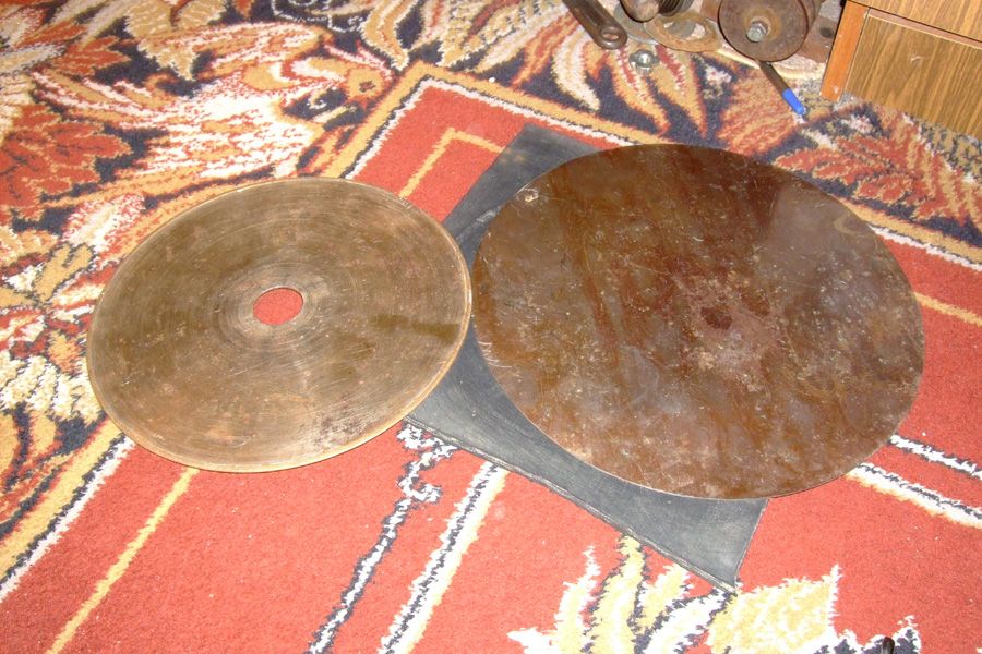 Гончарный круг из шуруповерта Гончарный круг из шуруповерта