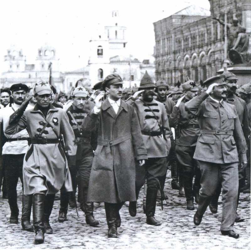 Символ Красной армии. Богатырка, фрунзевка, буденовка Символ Красной армии. Богатырка, фрунзевка, буденовка