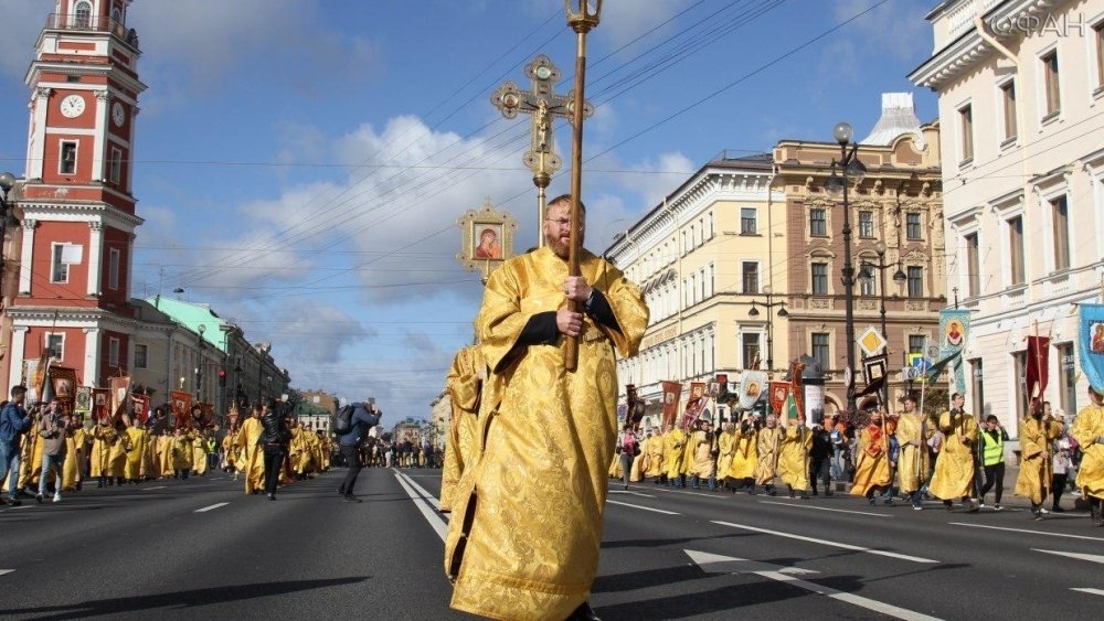 Милонов призвал заблокировать Мариуполь в ответ на захват собора УПЦ в Виннице