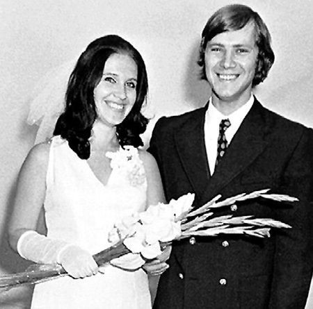 21. Надежда Бабкина (певица) и Владимир Заседателев, 1974 год 21. Надежда Бабкина (певица) и Владимир Заседателев, 1974 год СССР, свадьбы