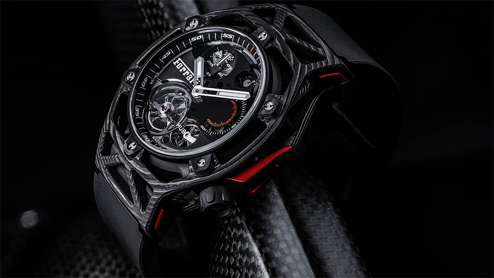 Фирма Hublot посвятила новые часы 70-летию «Феррари»