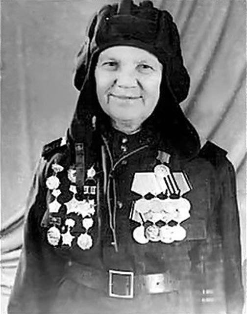 Женщины-танкисты Великой Отечественной войны. Александра Ращупкина