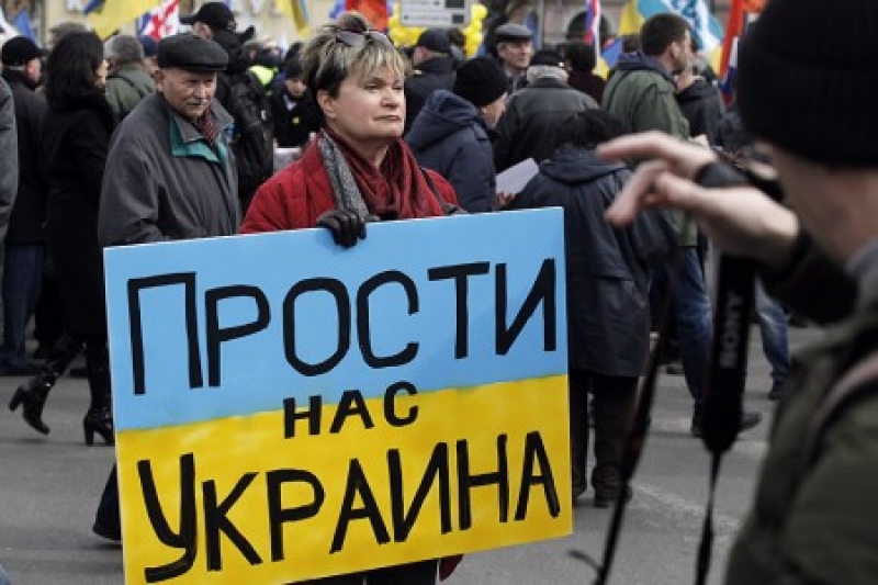 Двойные стандарты российских правозащитников: Почему террорист Сенцов заслуживает поддержки, а политзаключенные россияне в Киеве нет?