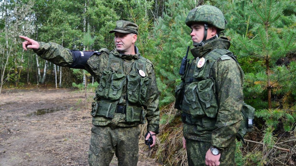 Российские военные провели учения на Курилах