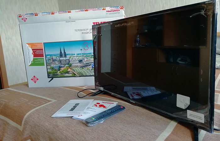 В комплекте современного телевизора только руководство./ Фото: onlinetrade.ru В комплекте современного телевизора только руководство./ Фото: onlinetrade.ru