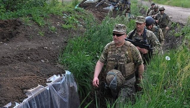 Турчинов назвал условия окончания войны в Донбассе