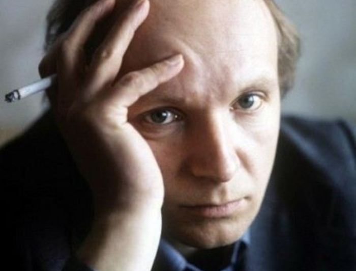 Народный артист РСФСР Андрей Мягков | Фото: uznayvse.ru Андрею Мягкову – 82: Почему любимца публики называют самым закрытым и загадочным актером