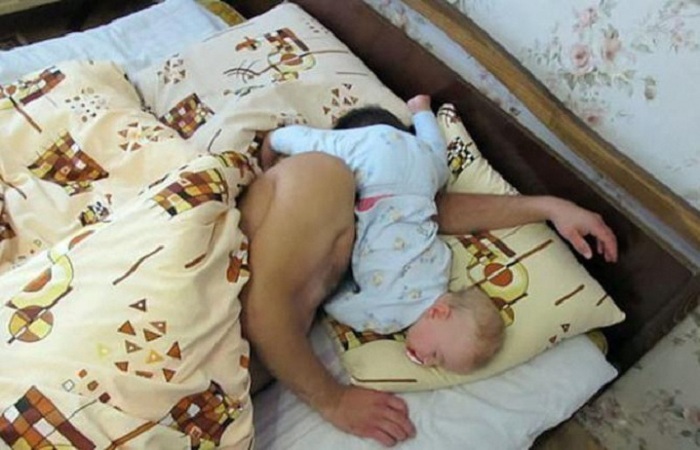 kids-sleeping-positions-10