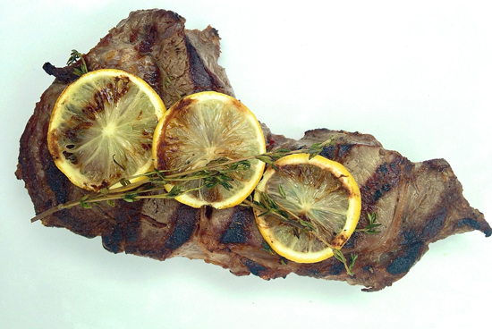 5 простых способов вывести вкус стейка на новый уровень