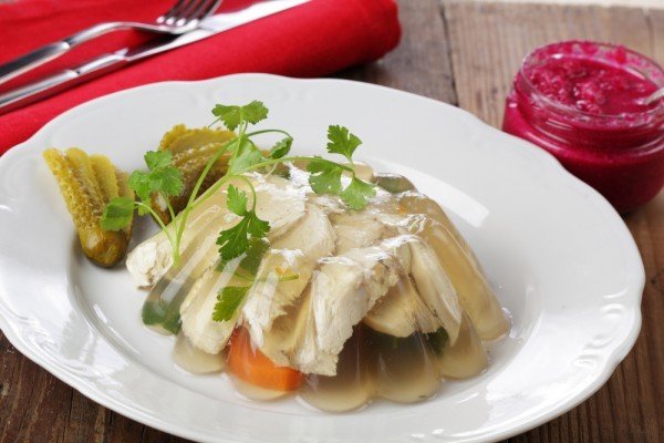 Топ-9 вариантов вкусного заливного к празднику