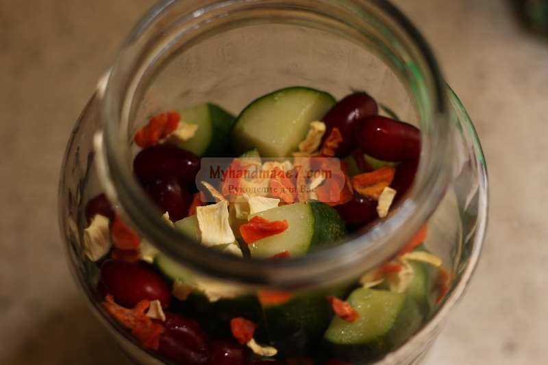 Маринованные огурцы