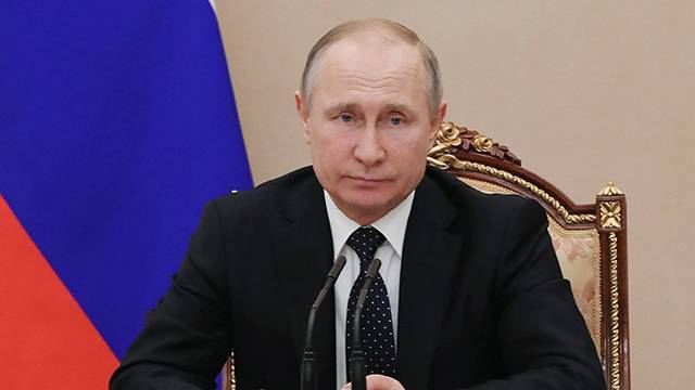 Путин призвал кандидатов в президенты РФ объединиться для совместной работы