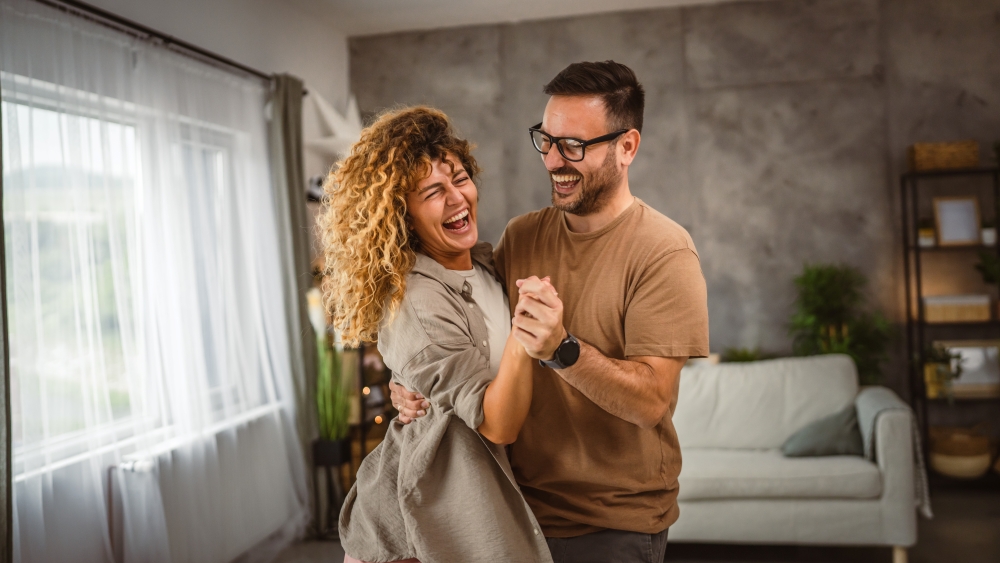 Психологи предупредили: этот образ жизни заметно снижает уровень счастья