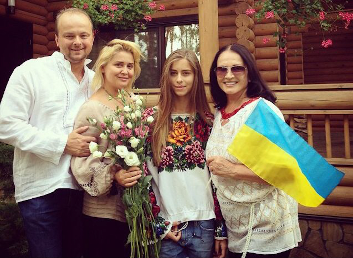 Алла Пугачёва как символ вырождения Империи. Алла Пугачёва как символ вырождения Империи.