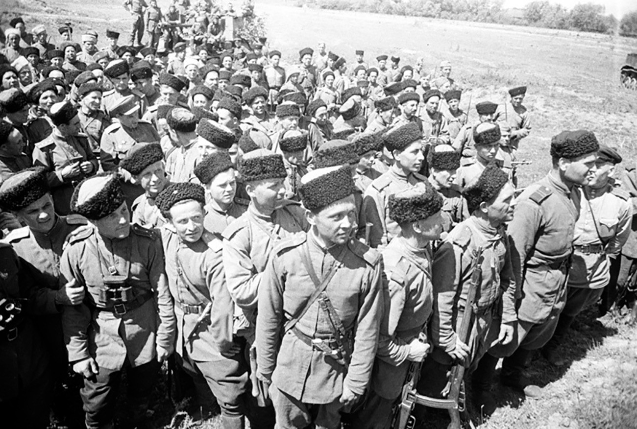 Как казаки воевали за и против Гитлера