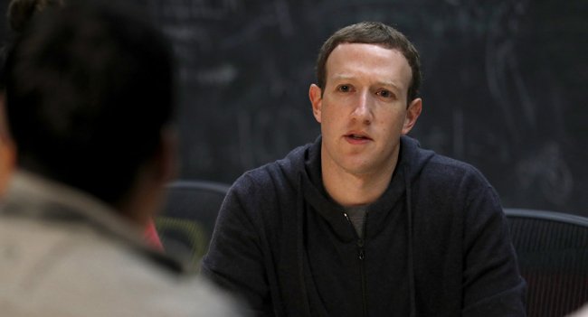Facebook и Twitter оштрафованы на несколько миллионов Facebook и Twitter оштрафованы на несколько миллионов facebook, twitter, цукерберг