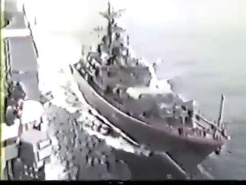 «Беззаветный» совершает навал на «Йорктаун» США в Чёрном море, 1988