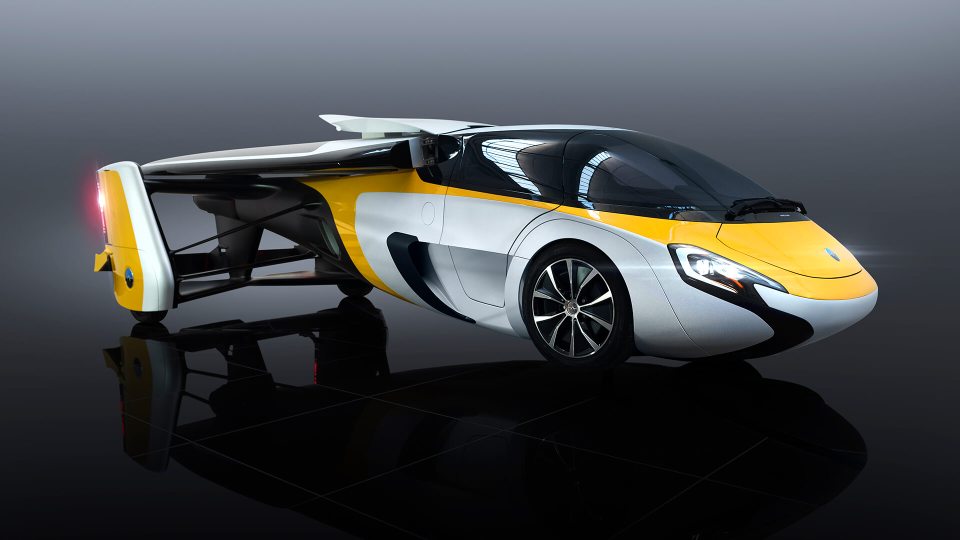 Летающий автомобиль AeroMobil станет серийным к 2020 году