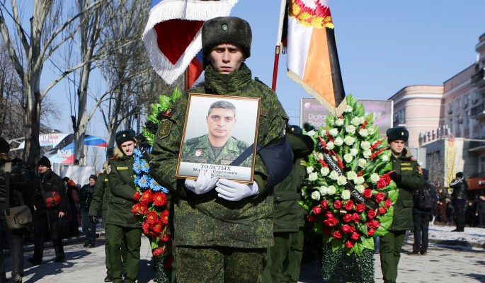 Похороны комбата Гиви стали сигналом для Киева Похороны комбата Гиви стали сигналом для Киева