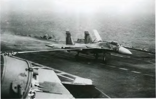 Су-33, МиГ-29К и Як-141. Битва за палубу