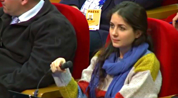 Мария Захарова западной журналистке: «не надо глаза закатывать, учитесь смотреть правде в глаза» Мария Захарова западной журналистке: «не надо глаза закатывать, учитесь смотреть правде в глаза»