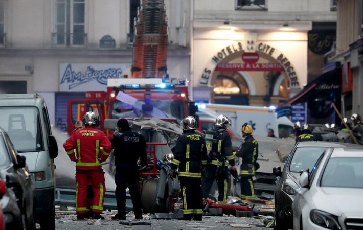 12 человек серьезно ранены при взрыве в Париже 12 человек серьезно ранены при взрыве в Париже