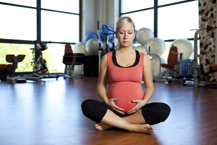 Фитнес во время беременности. Можно ли заниматься спортом?