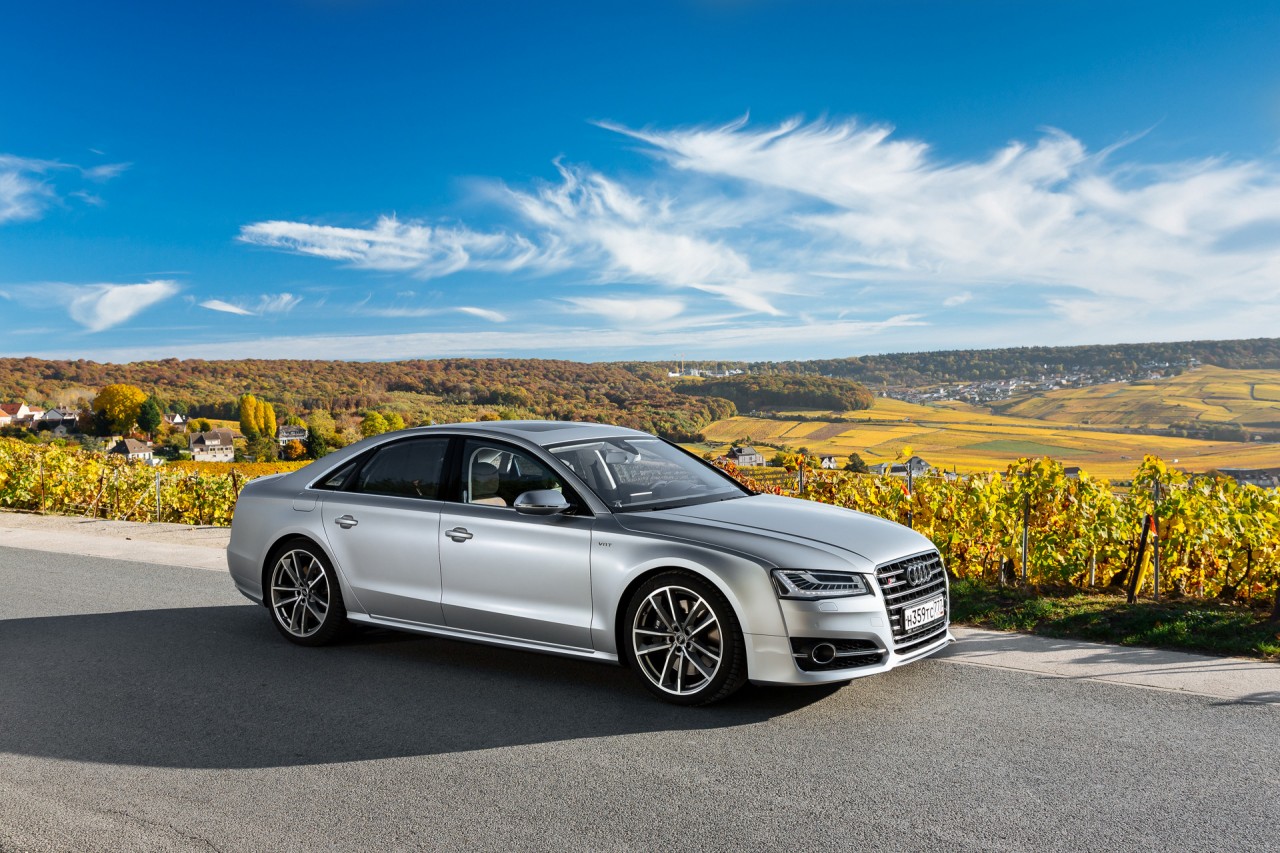 Тест Audi S8 Plus — представительского седана с максималкой 305 км/ч. Фото 4
