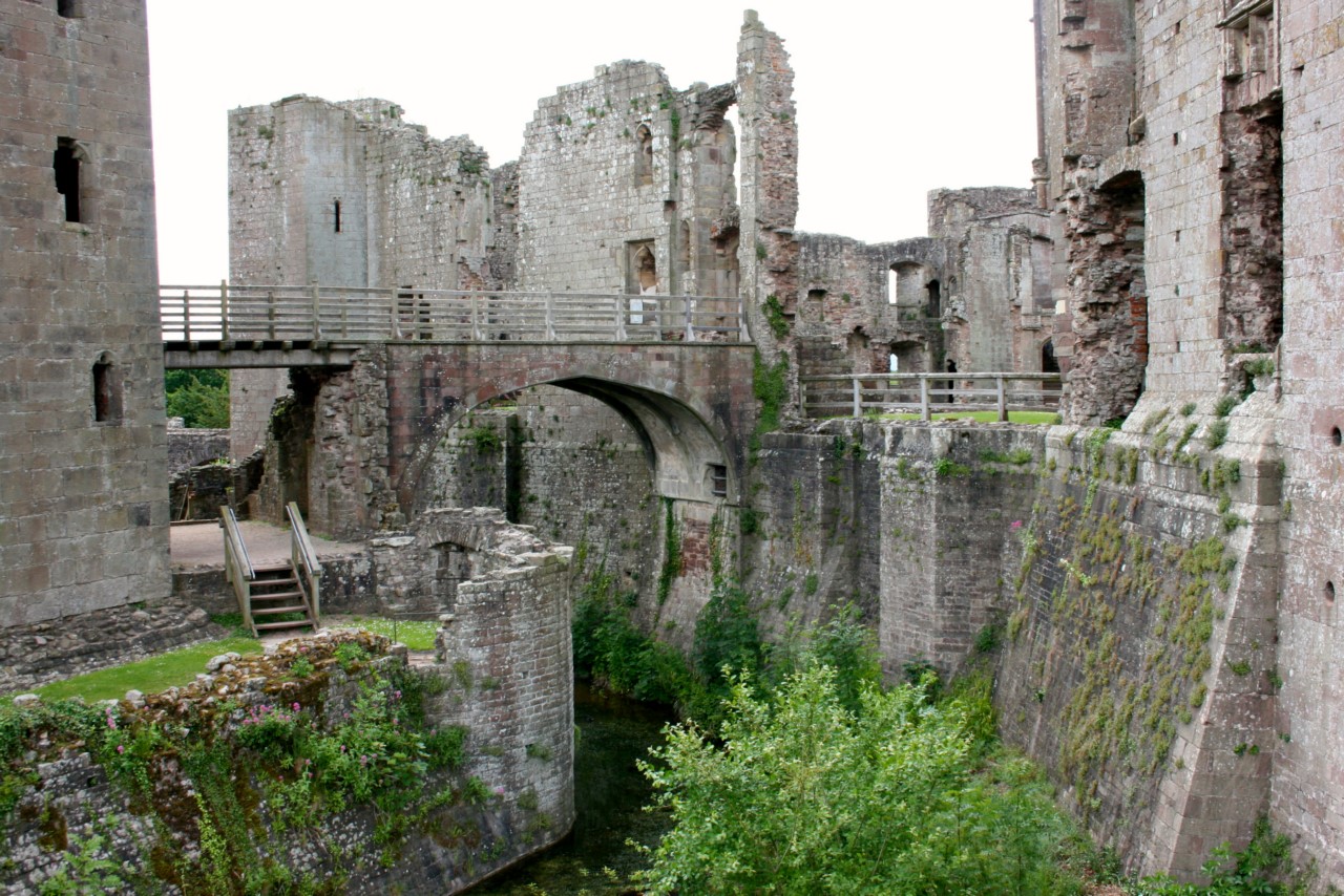 Замки Англии: Раглан (Raglan Castle)