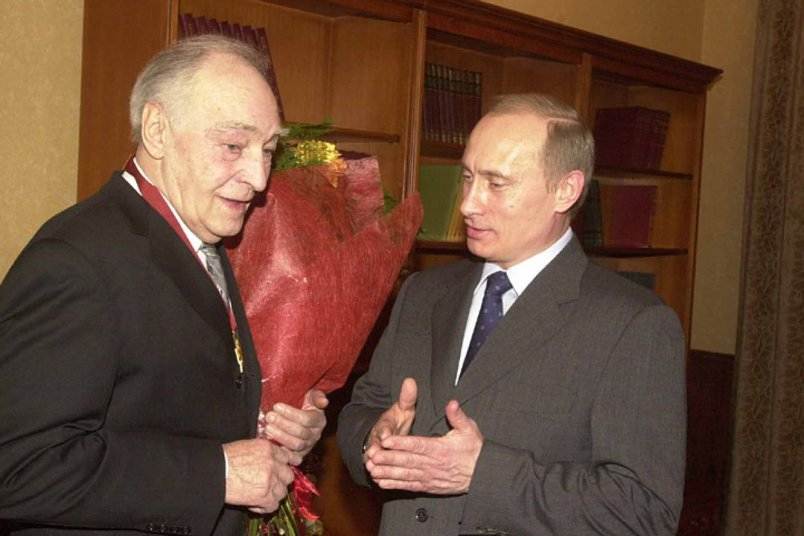 “Жена и дочь сделали меня несчастным!” Неожиданные подробности личной трагедии великого Вячеслава Тихонова “Жена и дочь сделали меня несчастным!” Неожиданные подробности личной трагедии великого Вячеслава Тихонова