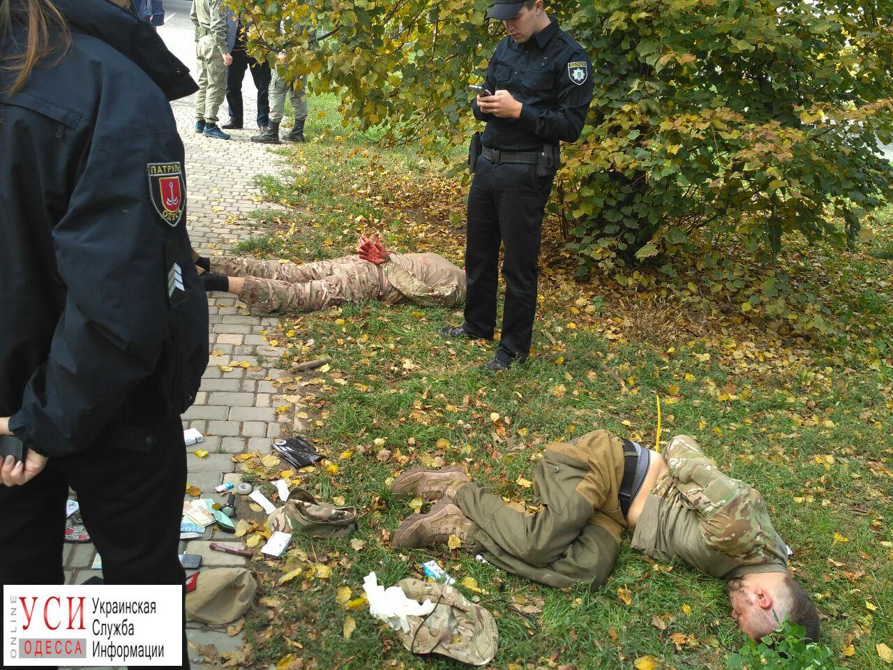 В Одессе три правосека нарвались на заслуженную "ответку" В Одессе три правосека нарвались на заслуженную "ответку"