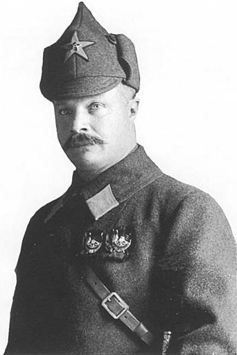 Символ Красной армии. Богатырка, фрунзевка, буденовка Символ Красной армии. Богатырка, фрунзевка, буденовка