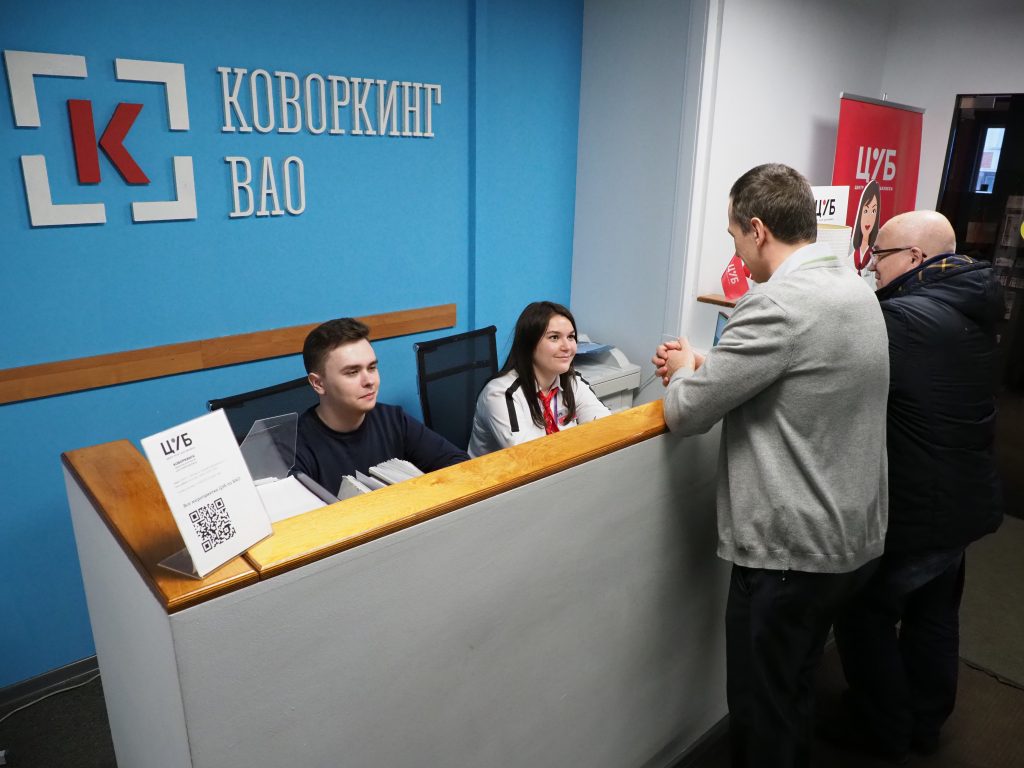 Коворкинг — это помещение, оборудованное всем необходимым для офисной работы / Фото: Ольга Чумаченко, «Восточный округ»